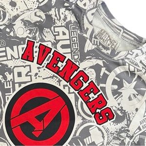 2/$12 💥♻ Marvel Avenger White All Over Print Short Sleeve Tee | Size 6/7 | 1238